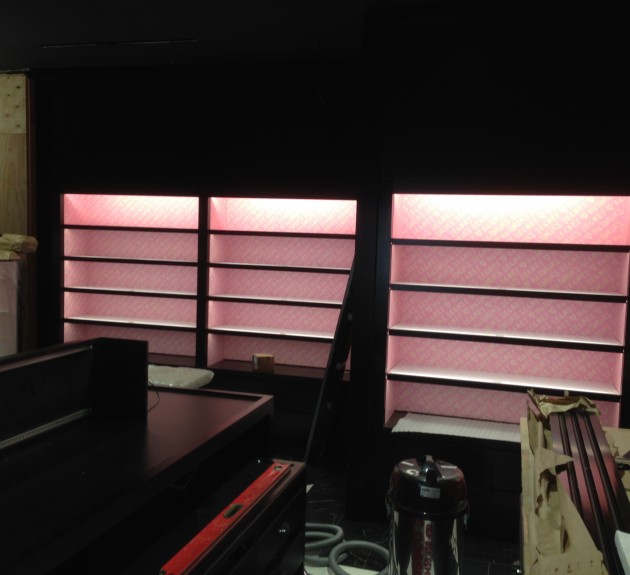 Victoria's Secret Airport Store