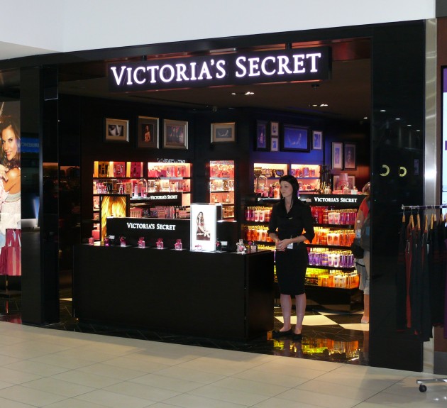 Victoria's Secret Airport Store
