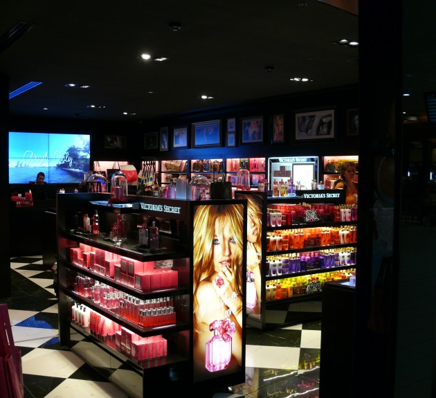 Victoria's Secret Airport Store