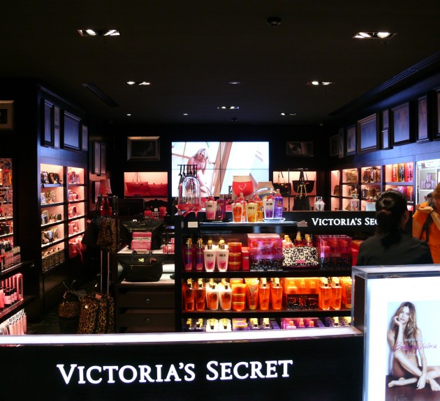 Victoria's Secret Airport Store