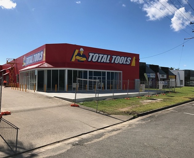 Rossco S Shop Office Fitters Cairnstotal Tools Shop Fitout Shopfitters Cairns Rossco S Shop Office Fitters